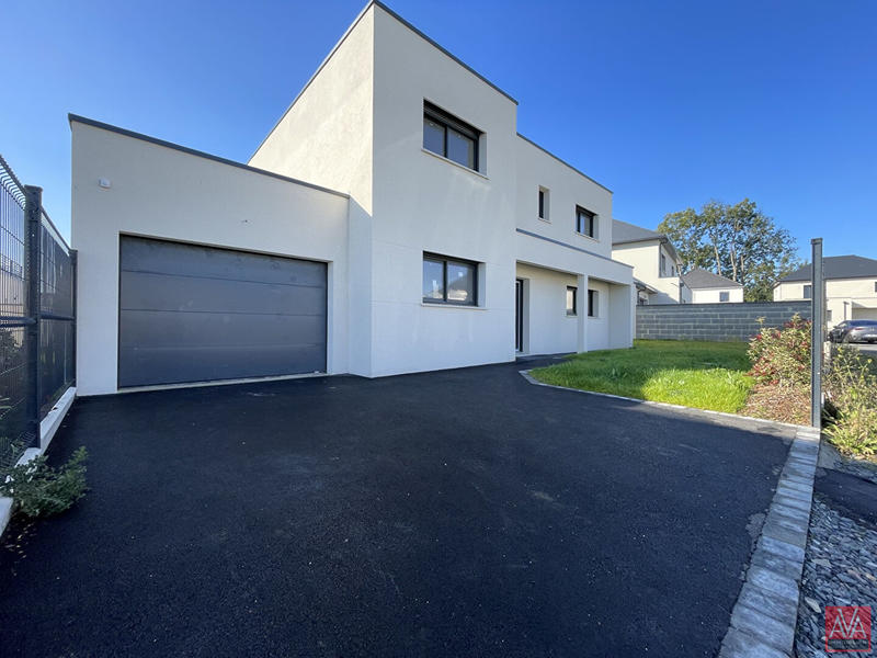 Maison - 148 m² - 5 pièces