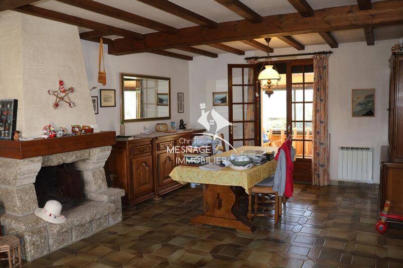 Maison traditionnelle - 131 m² - 7 pièces