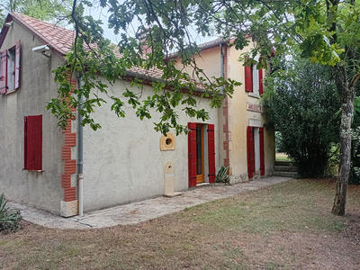 Maison - 134 m² - 9 pièces
