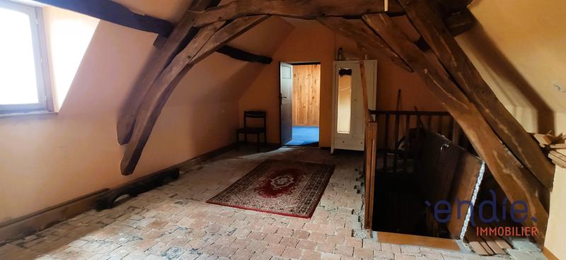 Maison - 225 m² - 10 pièces