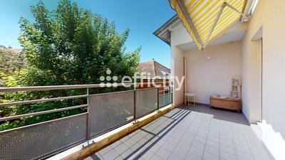 Appartement - 104 m² - 5 pièces