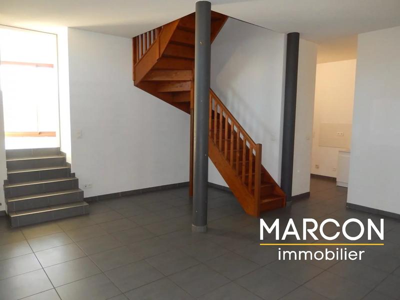 Maison - 94 m² - 5 pièces