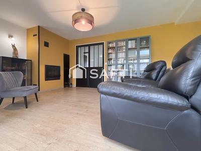 Maison - 222 m² - 8 pièces