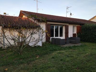 Maison - 90 m² - 5 pièces