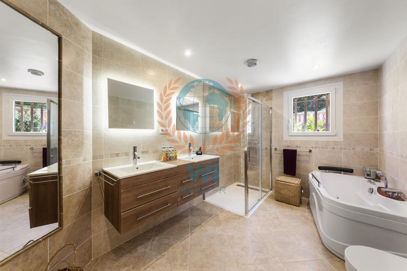 Maison - 165 m² - 6 pièces