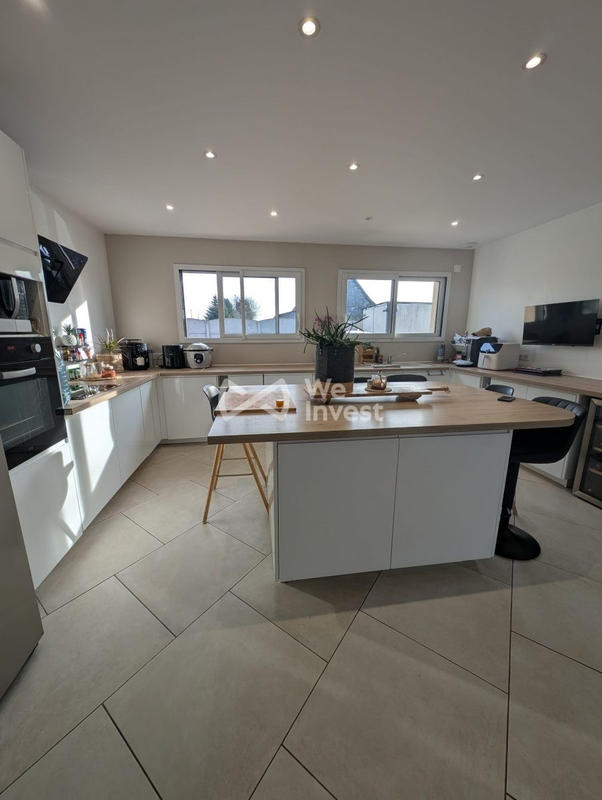 Maison - 157 m² - 7 pièces