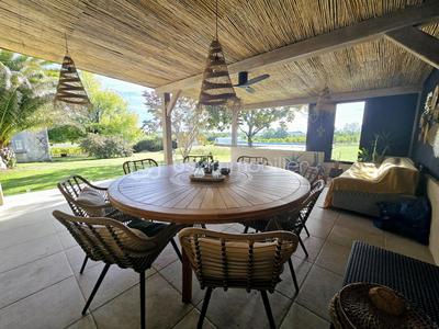 Corps de ferme - 200 m² - 7 pièces