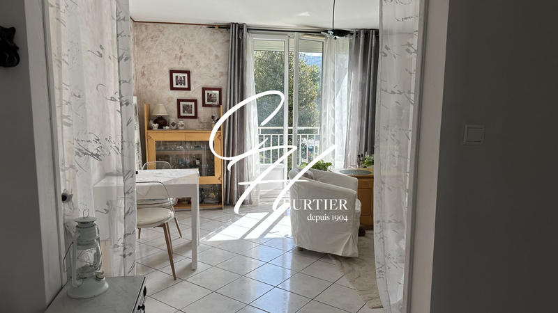 Appartement - 61 m² - 3 pièces