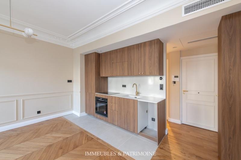 Immeuble - 70 m² - 3 pièces