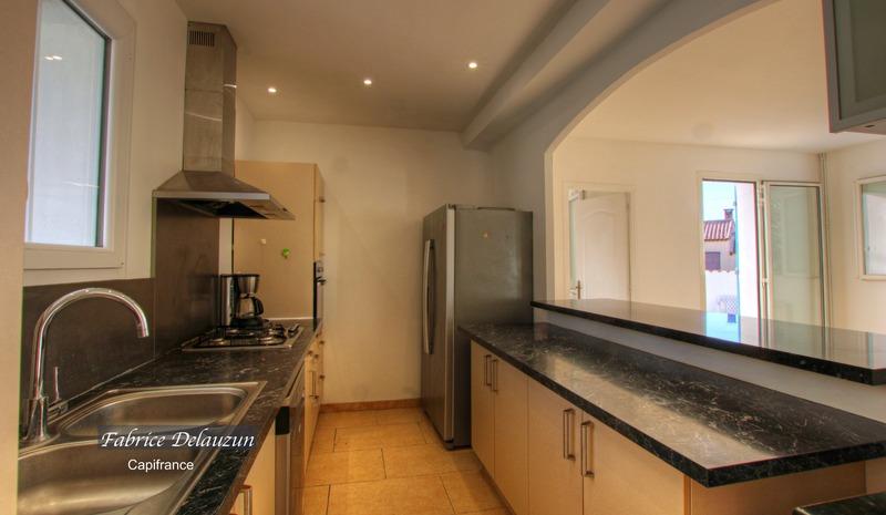 Maison - 98 m² - 4 pièces