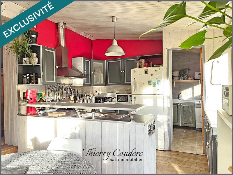 Maison - 208 m² - 8 pièces