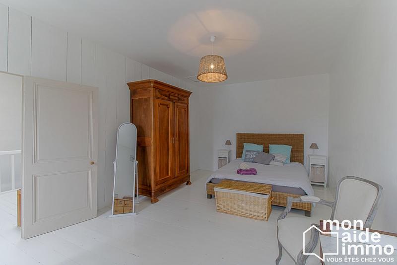 Maison traditionnelle - 139 m² - 6 pièces