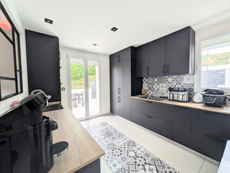 Maison - 150 m² - 5 pièces