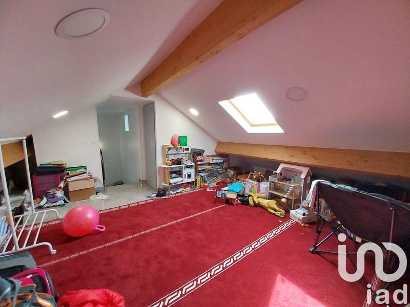 Maison - 167 m² - 7 pièces