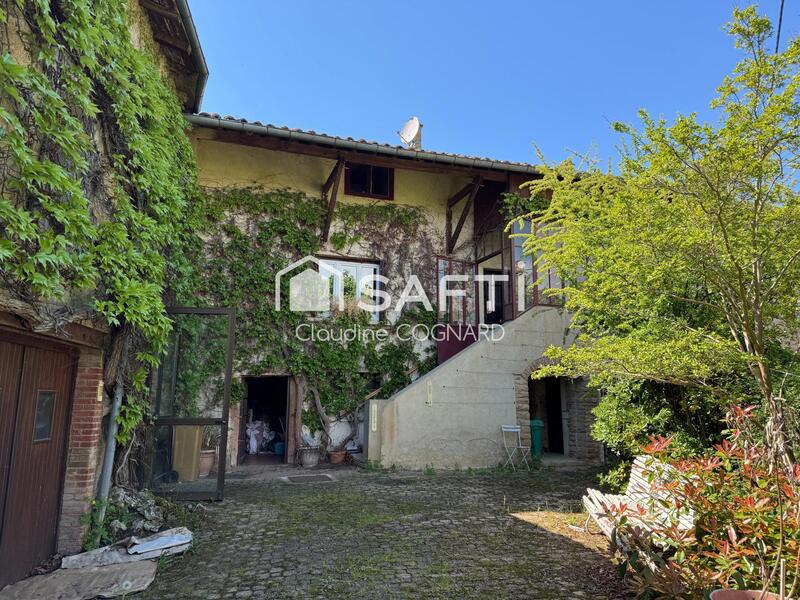 Maison - 268 m² - 11 pièces