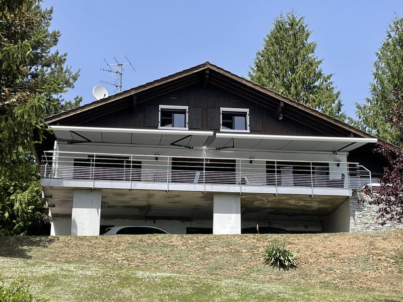 Maison - 228 m² - 7 pièces