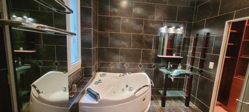 Appartement - 81 m² - 3 pièces