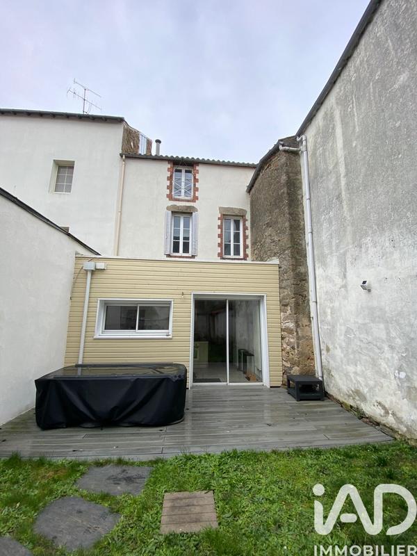 Maison - 168 m² - 6 pièces