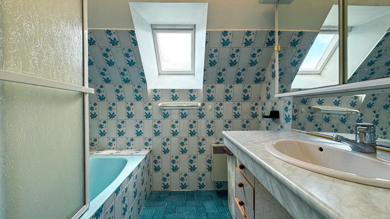 Maison traditionnelle - 144 m² - 7 pièces