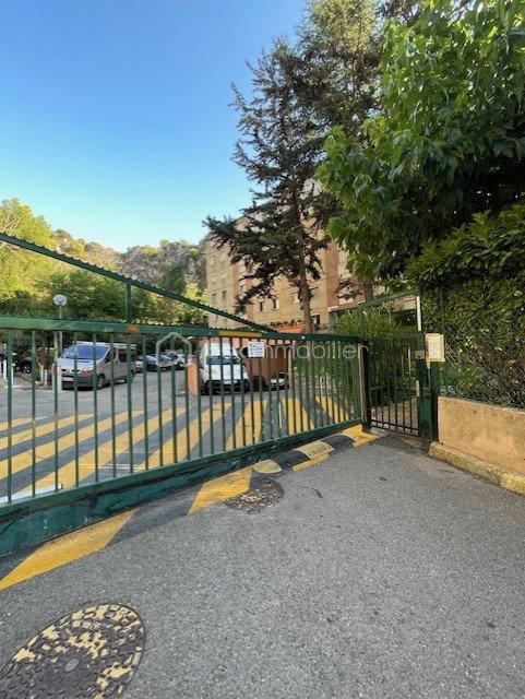 Appartement - 75 m² - 4 pièces