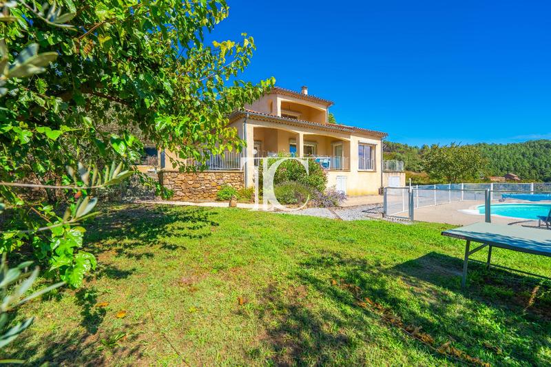 Villa - 160 m² - 5 pièces