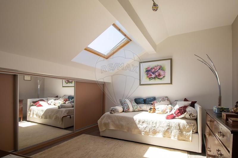 Appartement - 90 m² - 3 pièces