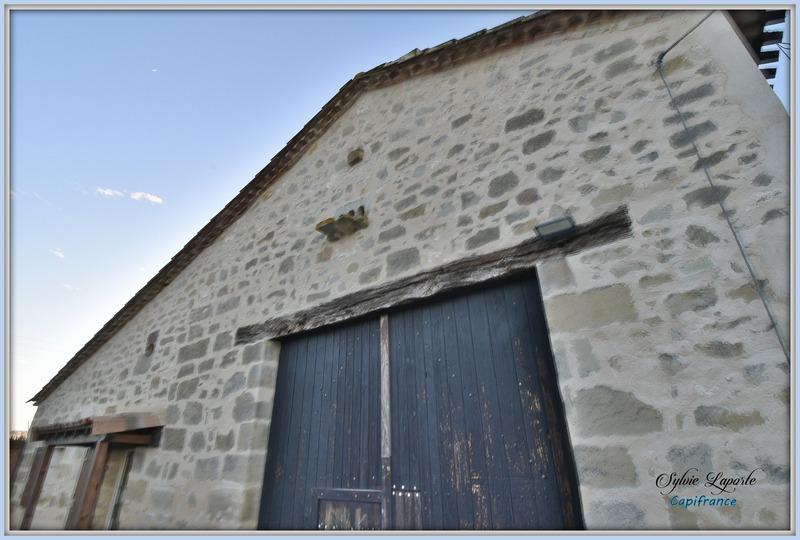 Maison en pierre - 106 m² - 4 pièces