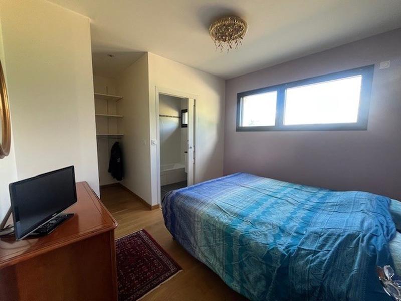 Maison - 254 m² - 9 pièces