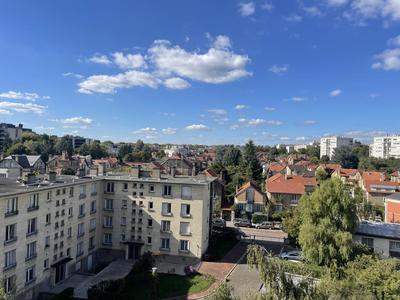 Appartement - 111 m² - 4 pièces