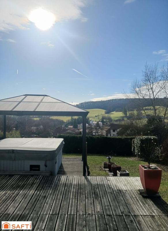 Maison - 90 m² - 4 pièces