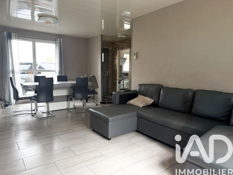 Maison - 84 m² - 5 pièces