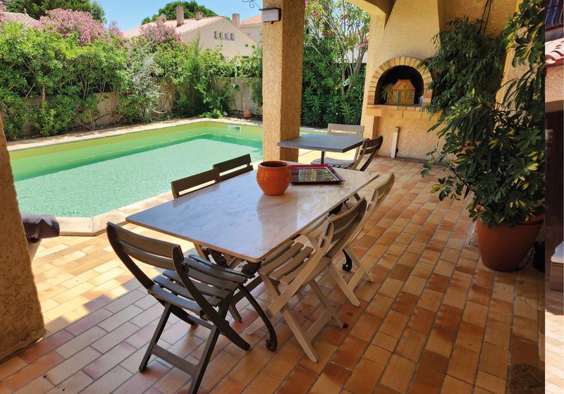 Maison - 204 m² - 8 pièces