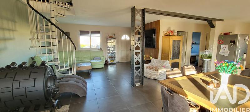 Maison - 115 m² - 6 pièces