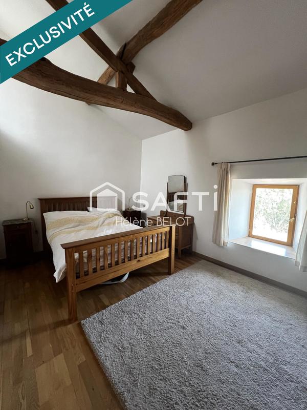 Maison - 240 m² - 7 pièces