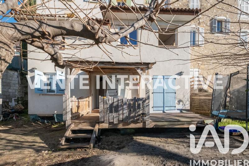 Appartement - 120 m² - 3 pièces