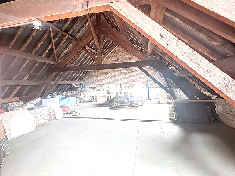 Maison - 183 m² - 8 pièces