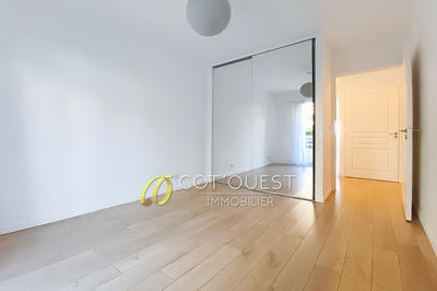 Appartement - 77 m² - 3 pièces