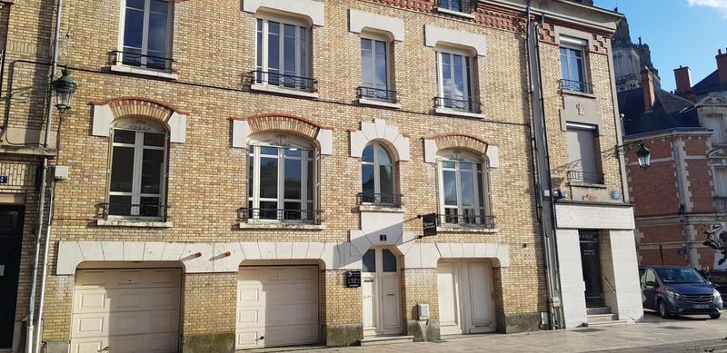 Bureau - 72 m² - 4 pièces