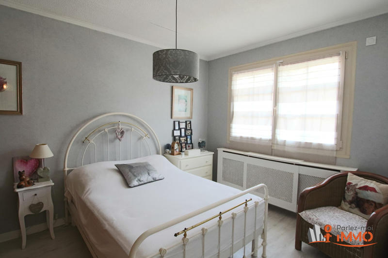 Maison - 90 m² - 8 pièces