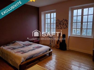 Maison - 316 m² - 11 pièces