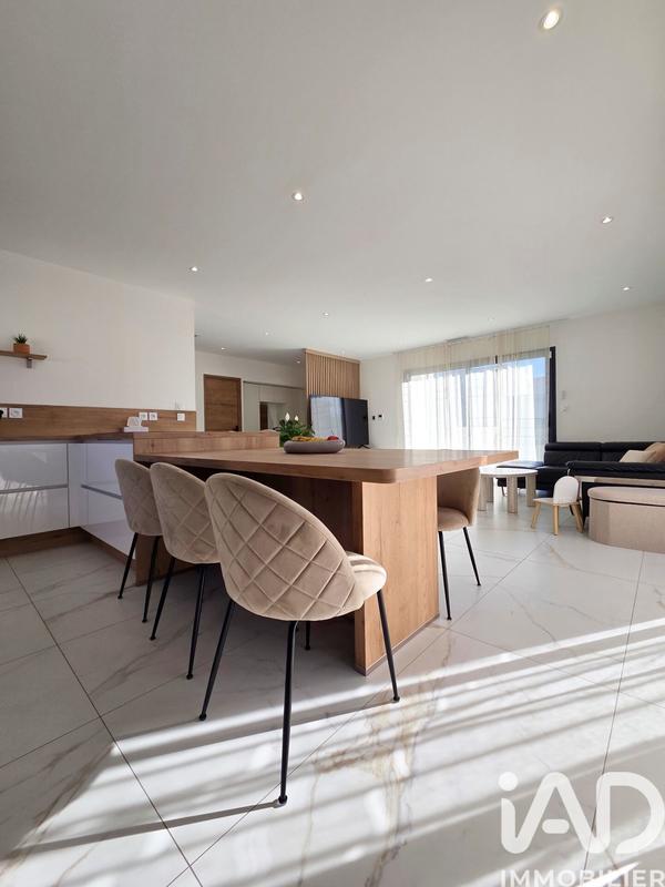 Maison - 145 m² - 6 pièces