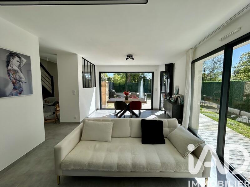 Maison - 115 m² - 5 pièces