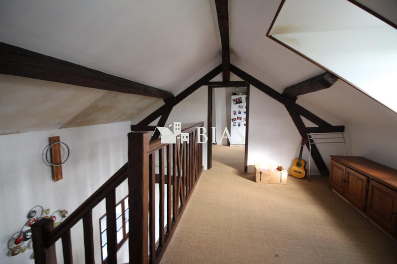 Maison - 224 m² - 11 pièces