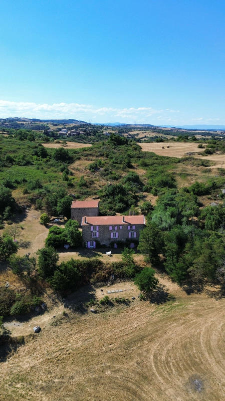 Propriété - 198 m² - 10 pièces