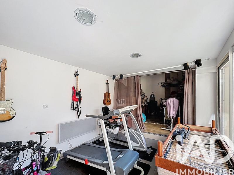 Maison - 234 m² - 10 pièces