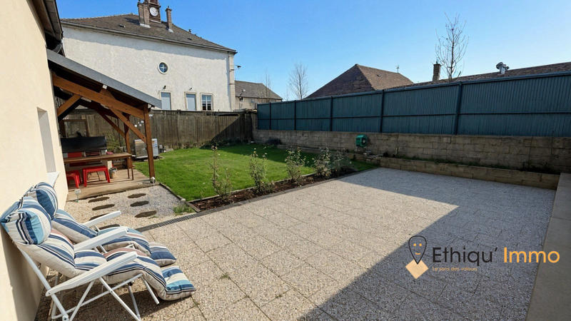 Maison - 104 m² - 4 pièces