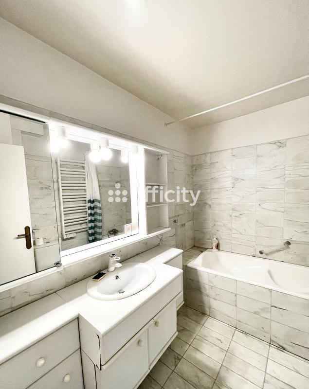 Appartement - 74 m² - 3 pièces