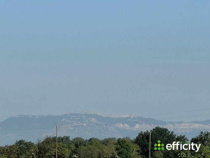 Maison - 240 m² - 5 pièces