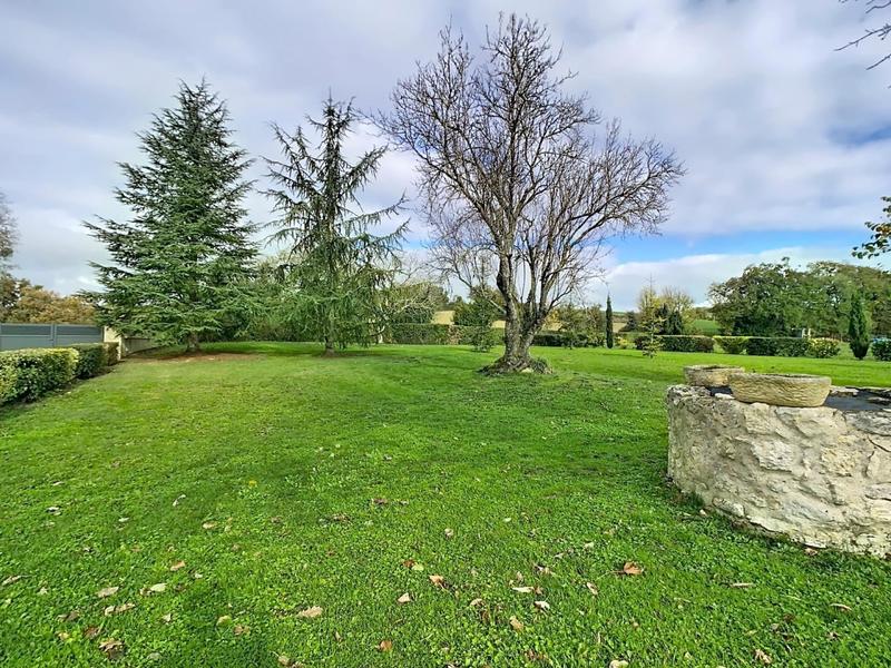 Maison - 252 m² - 5 pièces