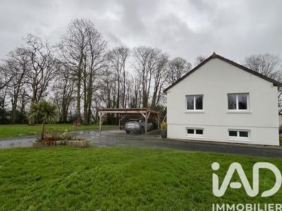 Maison - 210 m² - 8 pièces